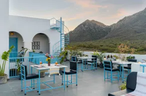 BluCasa: 6 Bedrooms Villa - Image 5