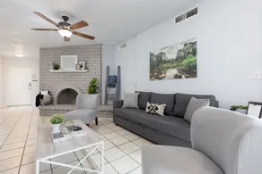 Beautiful home with super fast internet,great spot - Image 3