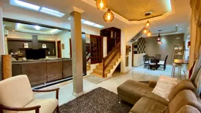 Beautiful Full Leisure House. - Image 3