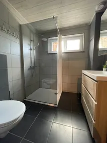 Vacation home with Jacuzzi + Parking in Hasselt - Image 4