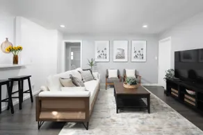 Newly remodeled |Spacious 2bedroom |Walk to beach - Image 3