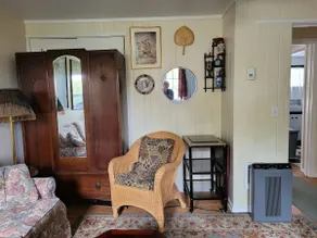 Livingroom/kitchenette/bdrm/bath-quiet street/area - Image 2