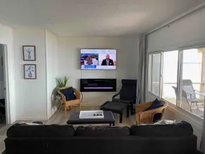 2 Bedroom Cottage on the Ottawa River - Image 4