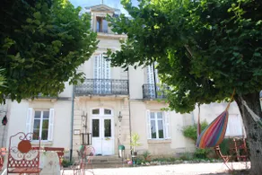 19th century mansion - Image 4