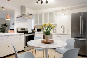 Uptown Phoenix Modern Home – Vibrant Friendly Area - Image 2