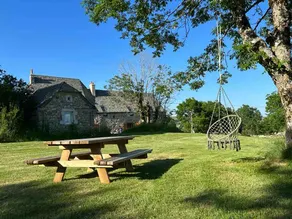 Renovated farmhouse, Aubrac, St Urcize, Cantal - Image 2