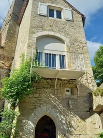 Maison du XVème au cœur du village médiéval - Image 2