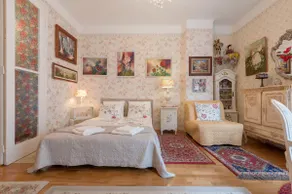 Gozsdu Courtyard, Lovely Apartment - Image 2