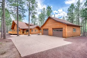 Lincoln Log Cabin, Tranquility close to Downtown - Image 5
