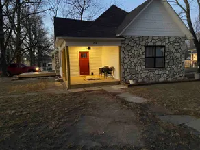 Like New. 2 Bedroom / 2 Bath home in St. James - Image 2
