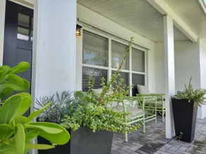 Updated Walkable Downtown Jensen Beach Home. - Image 3