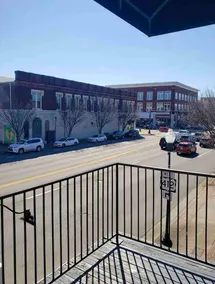 Historic loft apartment in downtown Columbia - Image 3