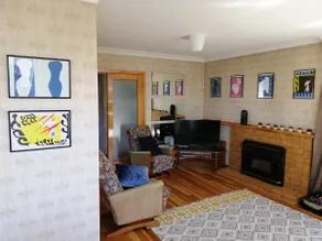 Super Central Cosy Greytown House with Garage - Image 3