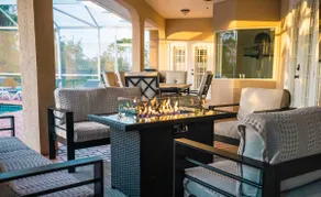 Luxury Retreat: Oasis with Pool & Putting Green. - Image 3