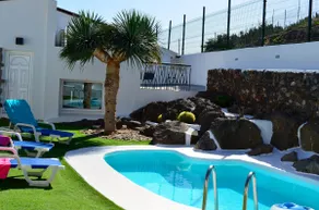Villa el Cercado - Image 2
