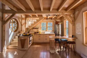 East Coast charm, cabin and hot tub by the river - Image 3