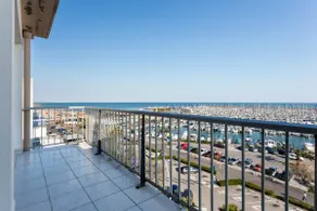Beautiful sea and harbor view - F2 Les ”Aigues Marines” - Image 5