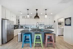 Spacious Home with Game Room, Deck & Bunk Room - Image 5