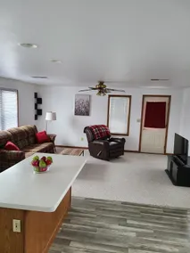 Orchard Way, your Home Away from Home! 2 BR ranch - Image 5