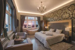 Arena & Seaview Luxurious Residence - Image 5