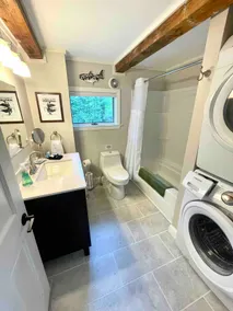 Sandy Ridge Cottage: Your Tranquil Maine Getaway - Image 5