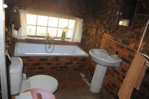 Romantic rustic eco cottage Priv w/ beautiful view - Image 3