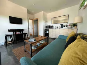 Slack tide suite - Image 3
