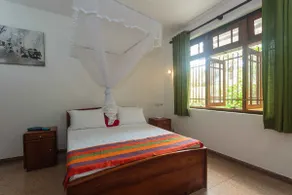 Spacious Apartment on Ebenezer Place - Image 5