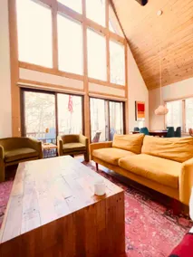 Lakefront Cabin in Stunning Storybook Setting - Image 5