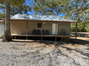 Long Spur 2-BR Secluded Cabin - Image 4