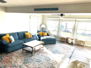 Lakefront views at our Long Island Lookout! - Image 5
