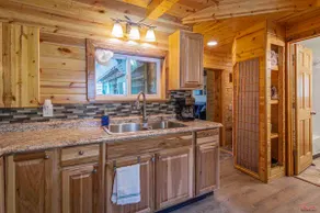 Classic Cabin Downtown - Image 5