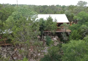Stoney Porch Guest Cabin - Nestled in the Beautiful Texas Hill Country - Image 3