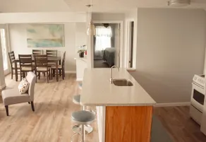 North East Lake View Apartment Suite - Image 3