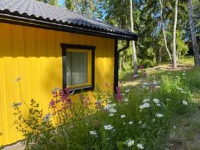 Cottage in nature near the beach at Brevik, Tyresö Island - Image 2