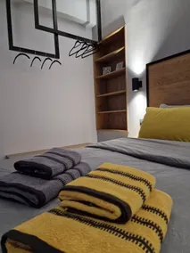 Minimal studio in the center with private parking - Image 4