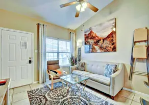 Splendid, Tastful, And Fully Furnished Condo On Lake Travis Island Villa!!! - Image 4