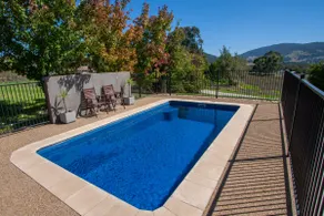 Red Box Retreat - Yackandandah - Image 4
