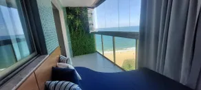 Beachfront apartment on Praia da Costa - Image 2