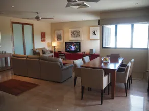 Beautiful Executive Apartment 250m to Cable Beach - Image 4
