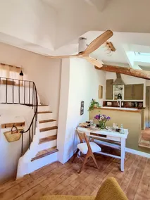 5* Rated Apartment with Rooftop Terrace - Image 2