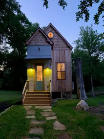 The Nest Guest House in the Trees - Image 2