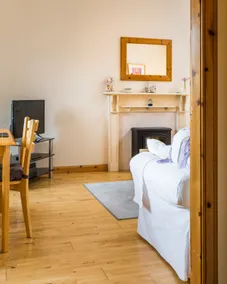 Old Smiddy Cottage - Image 2