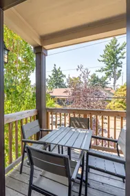 Modern 4BR home in trendy Portland neighborhood - Image 3