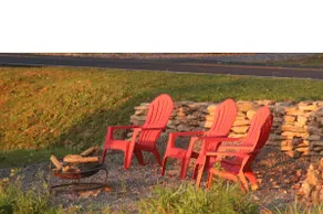 Luxury lakefront apartment and private pool! Pool open Memorial Day - Labor Day. - Image 2