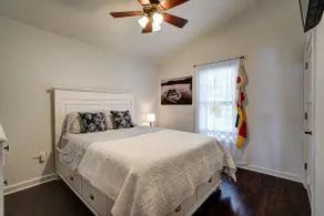 Blue Fish Cottage-Hot tub, Kayaks, fire pit - Image 5