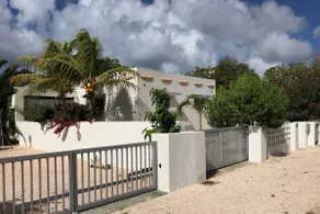 Bonaire Oceanfront Beach House KR14 - Image 4