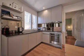 City Center Apartment with Mountain View - Image 4