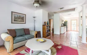 Bluffview Bluebonnet Road Bungalow in der Nähe von Love Field - Image 5