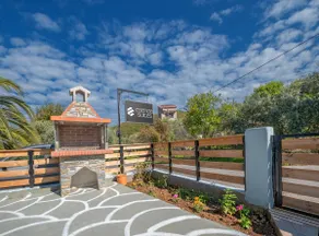 Esencia Suites - Image 5